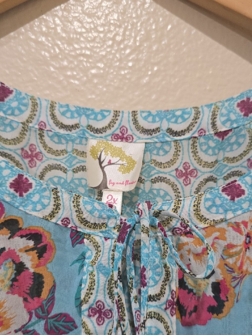 🌺fig and flower Light Blue Floral Peasant Tunic - Picture 3 of 8